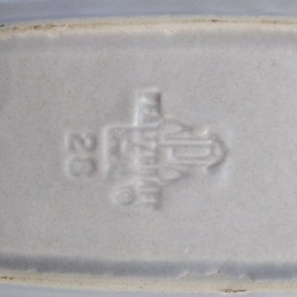 Vintage Pfaltzgraff Stoneware Yorktowne Covered Butter Dish - Picture 3 of 7